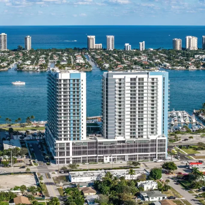 027-220LakeShoreDrive-LakePark-FL-33403-SMALL